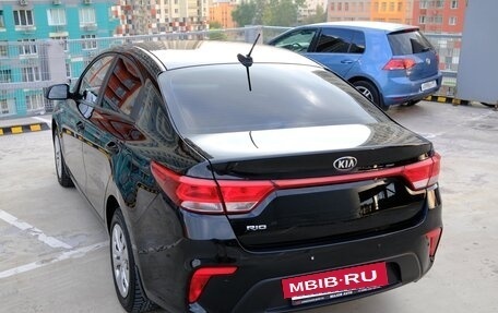 KIA Rio IV, 2018 год, 1 350 000 рублей, 5 фотография
