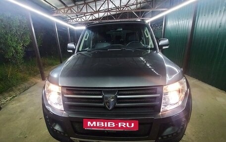 Mitsubishi Pajero IV, 2012 год, 2 150 000 рублей, 2 фотография