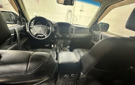 Mitsubishi Pajero IV, 2012 год, 2 150 000 рублей, 10 фотография
