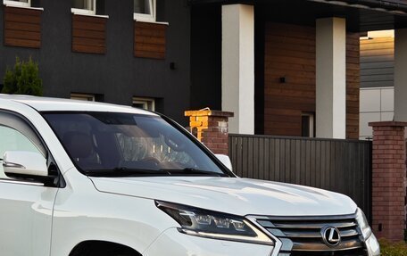 Lexus LX III, 2017 год, 8 000 000 рублей, 5 фотография