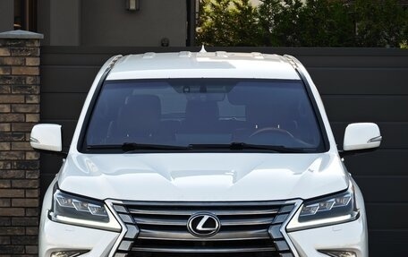 Lexus LX III, 2017 год, 8 000 000 рублей, 2 фотография