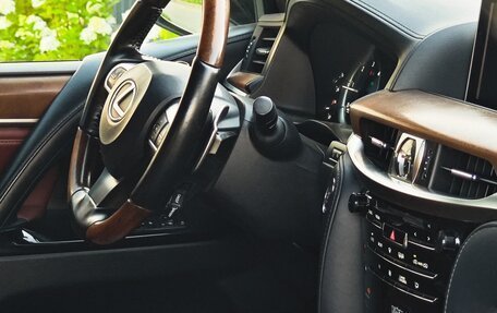 Lexus LX III, 2017 год, 8 000 000 рублей, 14 фотография