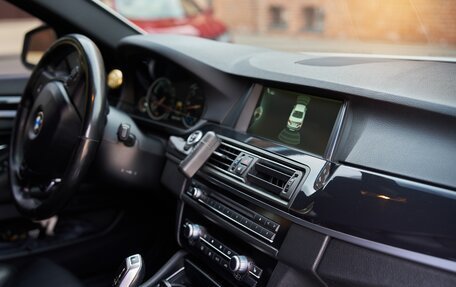 BMW 5 серия, 2010 год, 2 430 000 рублей, 13 фотография