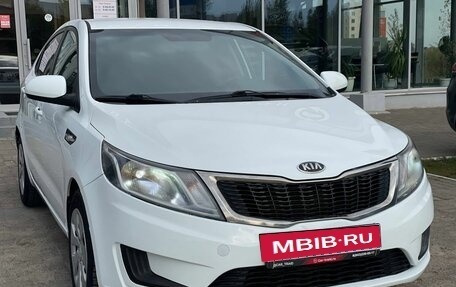 KIA Rio III рестайлинг, 2014 год, 880 000 рублей, 4 фотография