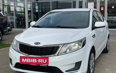 KIA Rio III рестайлинг, 2014 год, 880 000 рублей, 2 фотография