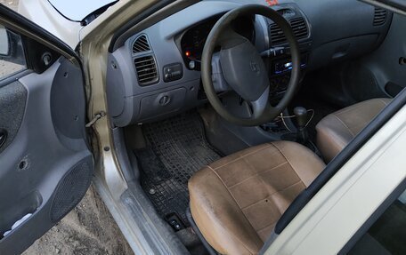 Hyundai Accent II, 2005 год, 15 фотография