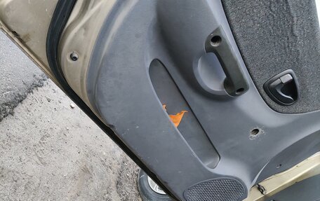 Hyundai Accent II, 2005 год, 16 фотография