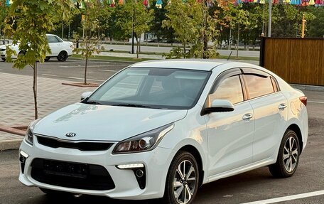 KIA Rio IV, 2018 год, 1 340 000 рублей, 2 фотография