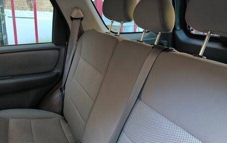 Ford Escape II, 2006 год, 900 000 рублей, 12 фотография