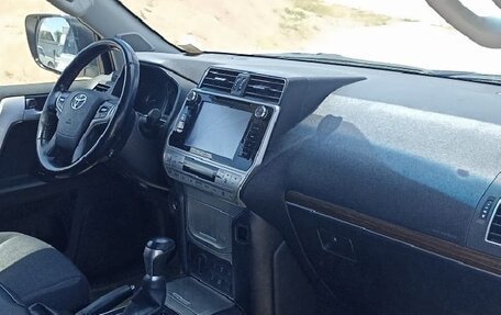 Toyota Land Cruiser Prado 150 рестайлинг 2, 2019 год, 4 135 000 рублей, 7 фотография