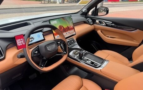 Geely Atlas, 2025 год, 2 490 000 рублей, 13 фотография
