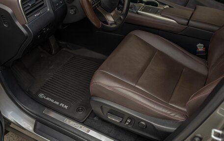 Lexus RX IV рестайлинг, 2020 год, 5 400 000 рублей, 14 фотография