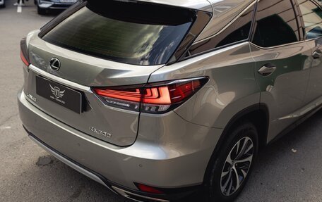 Lexus RX IV рестайлинг, 2020 год, 5 400 000 рублей, 4 фотография