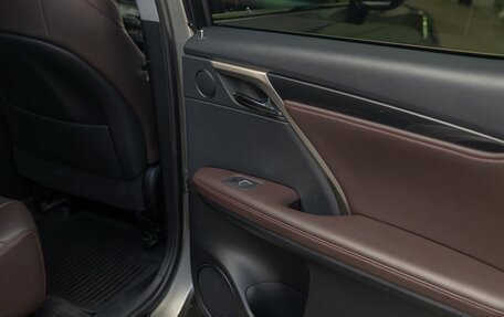 Lexus RX IV рестайлинг, 2020 год, 5 400 000 рублей, 11 фотография