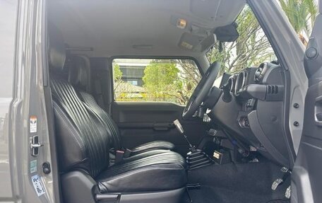 Suzuki Jimny, 2022 год, 1 800 000 рублей, 32 фотография