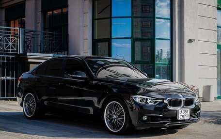BMW 3 серия, 2017 год, 1 950 000 рублей, 3 фотография