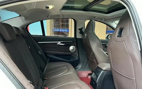 BMW 1 серия, 2022 год, 1 550 000 рублей, 10 фотография