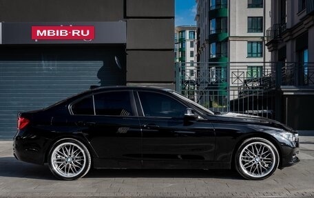 BMW 3 серия, 2017 год, 1 950 000 рублей, 5 фотография