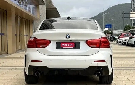 BMW 1 серия, 2022 год, 1 550 000 рублей, 5 фотография