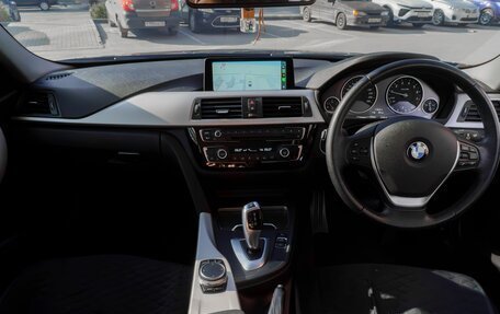 BMW 3 серия, 2017 год, 1 950 000 рублей, 31 фотография