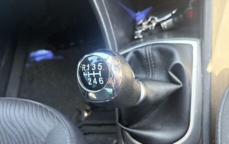 Hyundai Solaris II рестайлинг, 2013 год, 700 000 рублей, 7 фотография