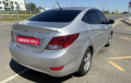 Hyundai Solaris II рестайлинг, 2013 год, 700 000 рублей, 5 фотография