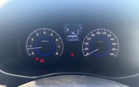 Hyundai Solaris II рестайлинг, 2013 год, 700 000 рублей, 11 фотография