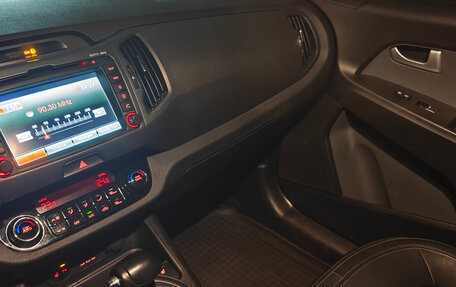 KIA Sportage III, 2011 год, 1 400 000 рублей, 24 фотография