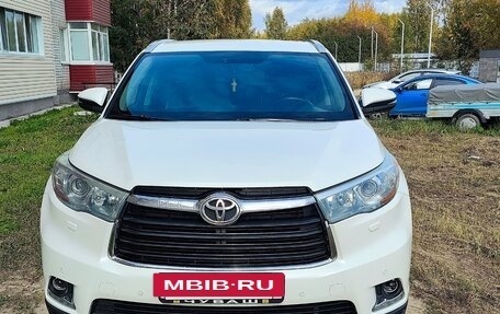 Toyota Highlander III, 2015 год, 3 150 000 рублей, 12 фотография