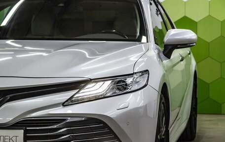 Toyota Camry, 2019 год, 2 900 000 рублей, 10 фотография