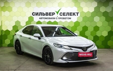 Toyota Camry, 2019 год, 2 900 000 рублей, 5 фотография