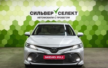 Toyota Camry, 2019 год, 2 900 000 рублей, 3 фотография