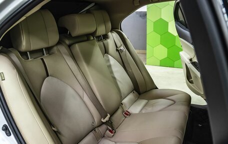 Toyota Camry, 2019 год, 2 900 000 рублей, 14 фотография