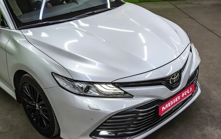 Toyota Camry, 2019 год, 2 900 000 рублей, 11 фотография