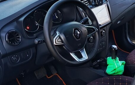 Renault Logan II, 2018 год, 1 100 000 рублей, 8 фотография