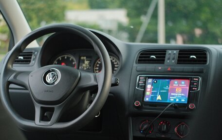 Volkswagen Polo VI (EU Market), 2018 год, 1 075 000 рублей, 14 фотография