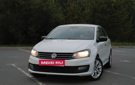 Volkswagen Polo VI (EU Market), 2018 год, 1 075 000 рублей, 4 фотография
