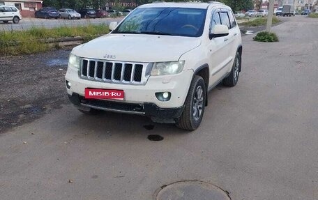Jeep Grand Cherokee, 2011 год, 1 400 000 рублей, 11 фотография