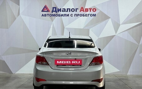Hyundai Solaris II рестайлинг, 2016 год, 870 000 рублей, 5 фотография