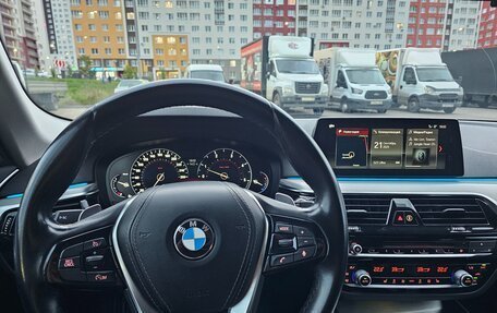 BMW 5 серия, 2018 год, 2 990 000 рублей, 14 фотография