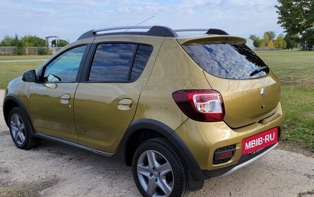 Renault Sandero II рестайлинг, 2016 год, 4 фотография