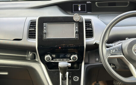 Nissan Serena IV, 2016 год, 1 640 000 рублей, 18 фотография