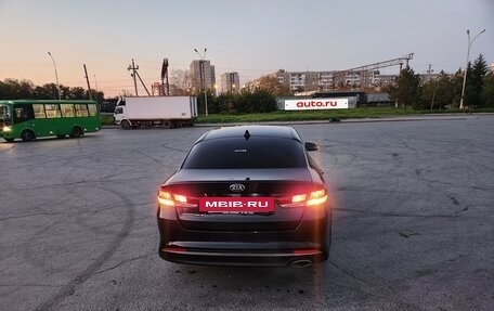 KIA Optima IV, 2017 год, 1 000 000 рублей, 3 фотография