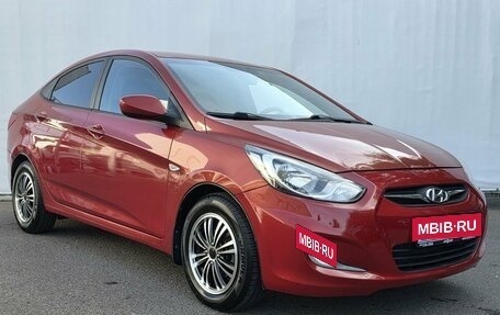 Hyundai Solaris II рестайлинг, 2012 год, 825 000 рублей, 3 фотография