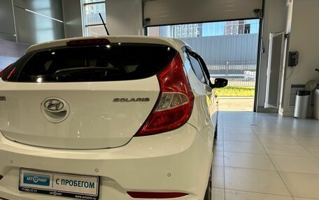Hyundai Solaris II рестайлинг, 2014 год, 800 000 рублей, 10 фотография