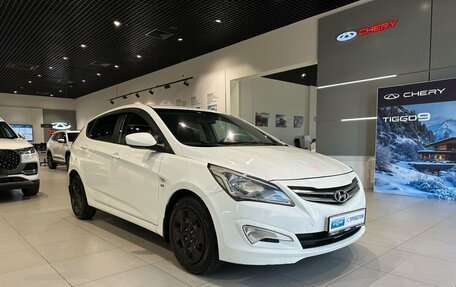 Hyundai Solaris II рестайлинг, 2014 год, 800 000 рублей, 3 фотография