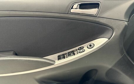 Hyundai Solaris II рестайлинг, 2014 год, 800 000 рублей, 13 фотография