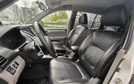 Mitsubishi Pajero Sport II рестайлинг, 2013 год, 1 950 000 рублей, 16 фотография