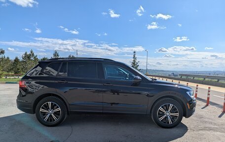 Volkswagen Tiguan II, 2020 год, 2 690 000 рублей, 4 фотография