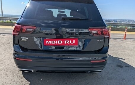 Volkswagen Tiguan II, 2020 год, 2 690 000 рублей, 3 фотография